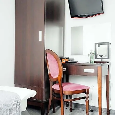 호텔 Palac Basen&spa