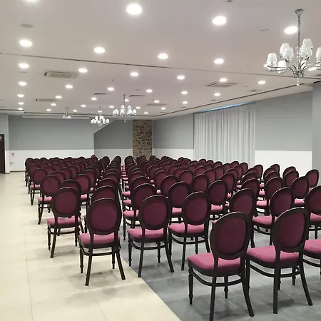 Palac Basen&spa 호텔 3*