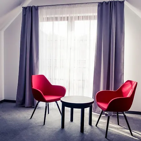 호텔 Palac Basen&spa 3*